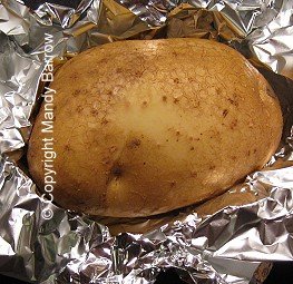 jacket potaoe in foil